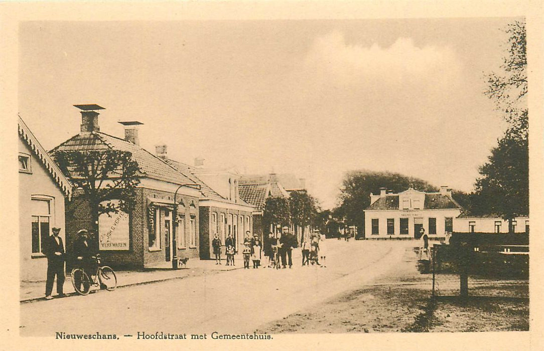 Nieuweschans Hoofdstraat Met Gemeentehuis