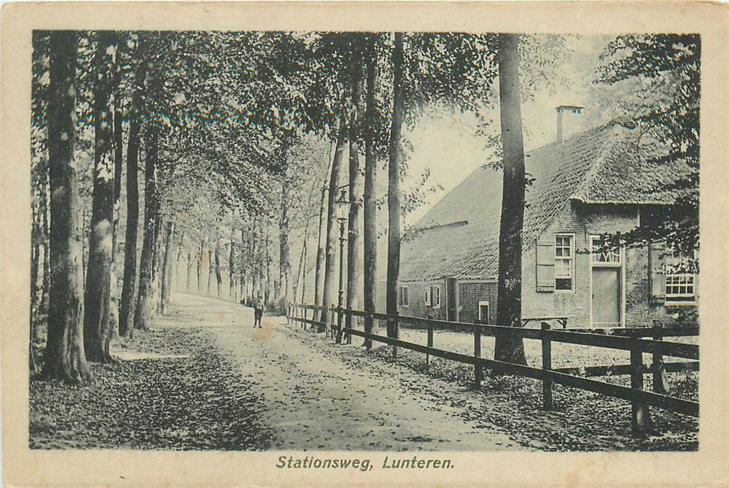 Lunteren Stationsweg