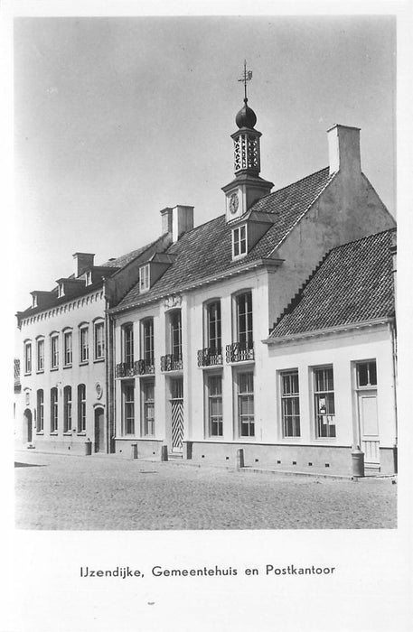 Ijzendijke Gemeentehuis