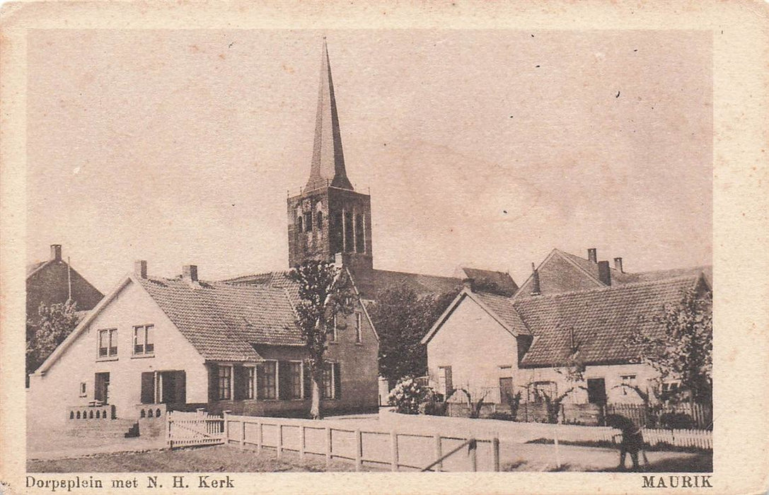 Dorpsplein Met N H Kerk Maurik