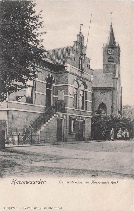 Heerewaarden Gemeentehuis En Hervormde Kerk