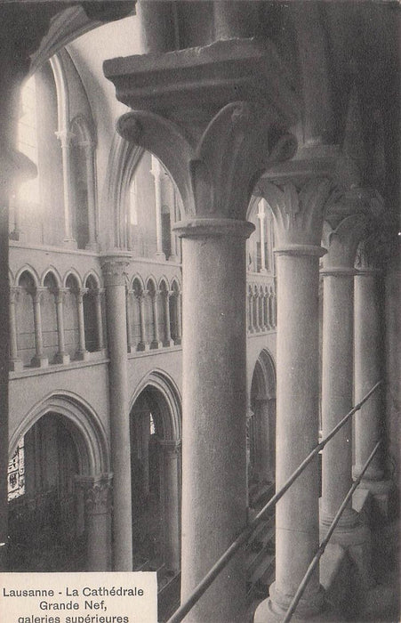 Lausanne La Cathedrale Grande Nef