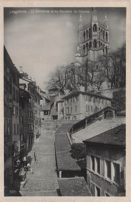 Lausanne La Cathedrale Et Les Escaliers Du Marche
