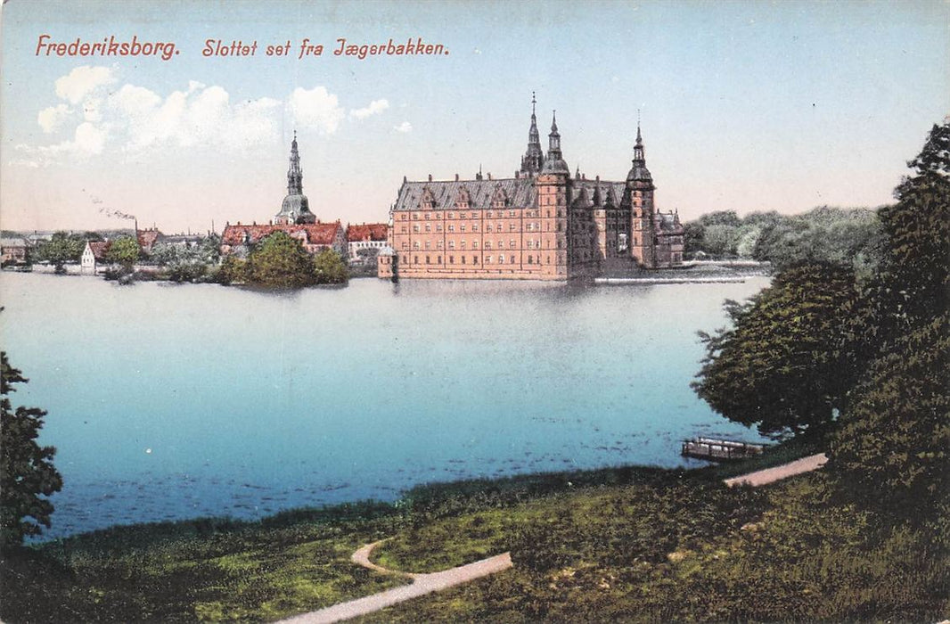 Frederiksborg Slottet Set Fra Jaegerbakken