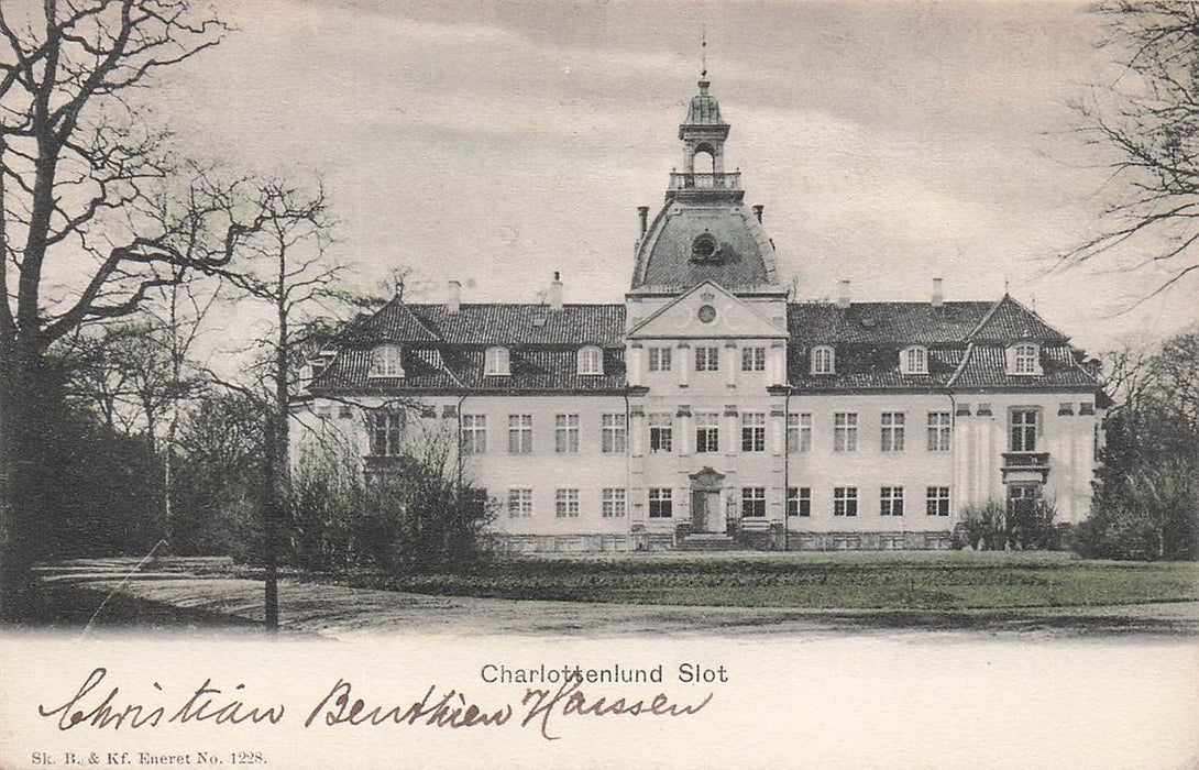 Charlottenlund Slot