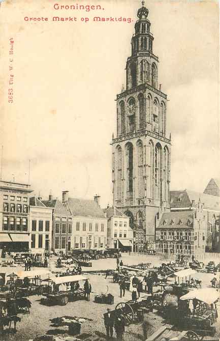 Groningen Groote Markt op Marktdag