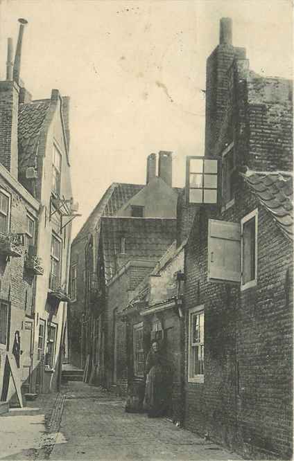 Dordrecht Oud straatje aan de Vest
