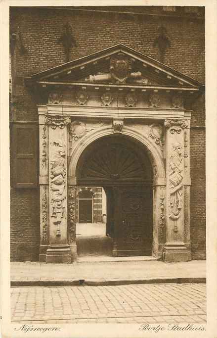 Nijmegen Poortje Stadhuis