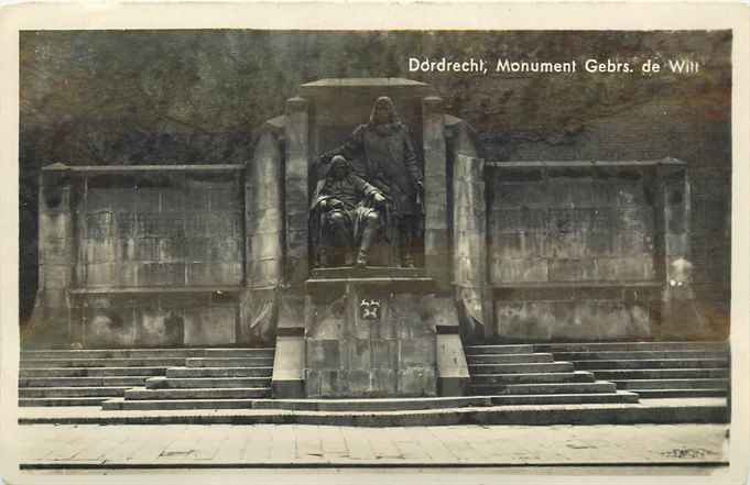 Dordrecht Monument Gebr de Witt