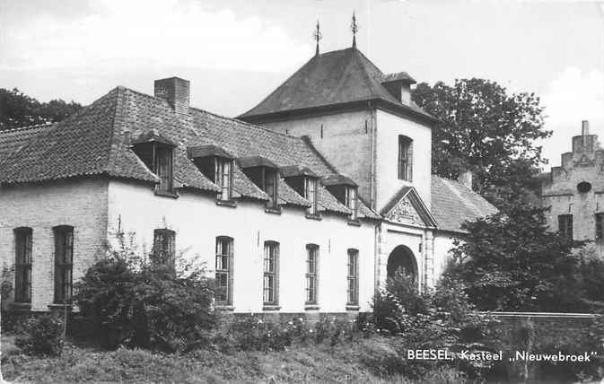 Beesel Kasteel Nieuwebroek