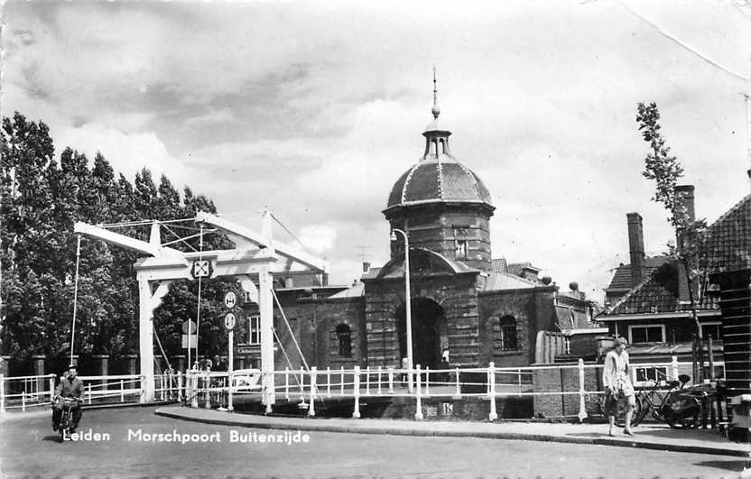 Leiden Morschpoort Buitenzijde