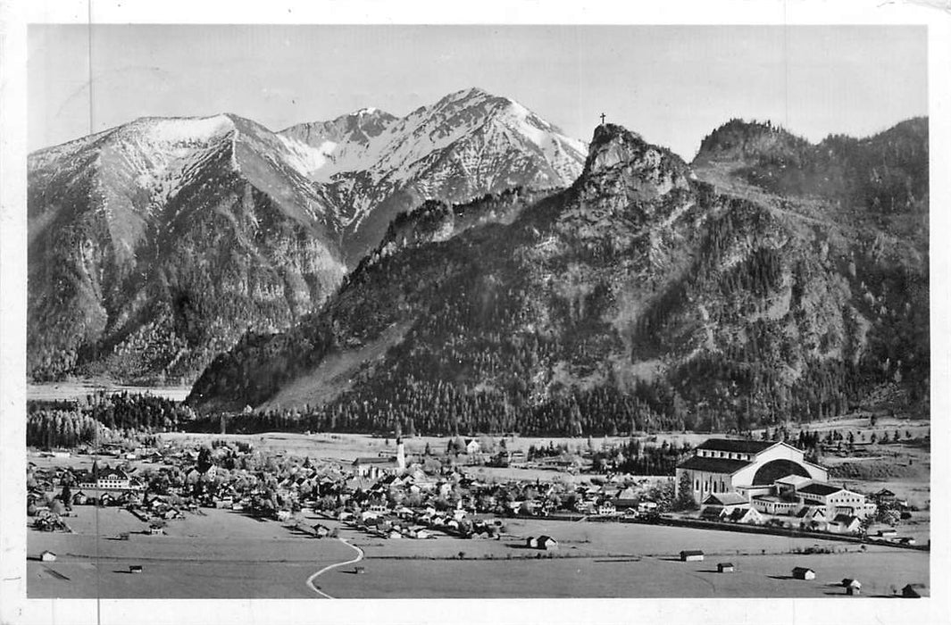 Oberammergau mit Passionstheater und Kofel