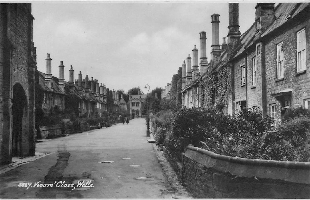 Wells Vicar's Close