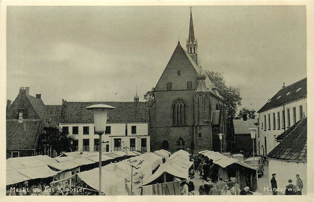 Harderwijk Markt op het Klooster