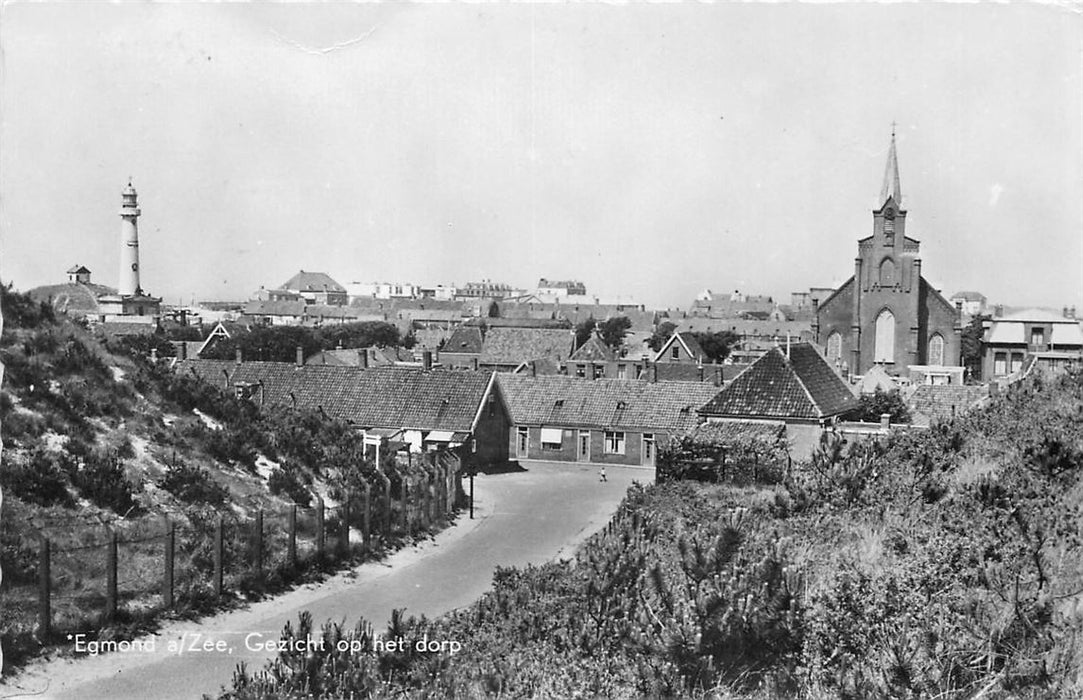 Egmond aan Zee Gezicht op het Dorp