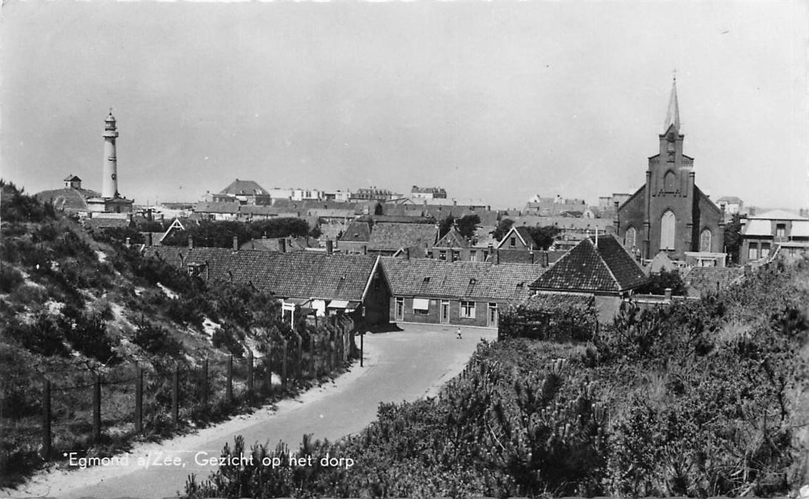 Egmond aan Zee Gezicht op het Dorp