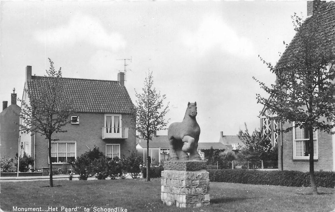 Schoondijke Monument Het Paard