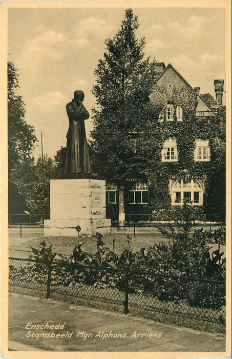 Enschede Standbeeld Arriens