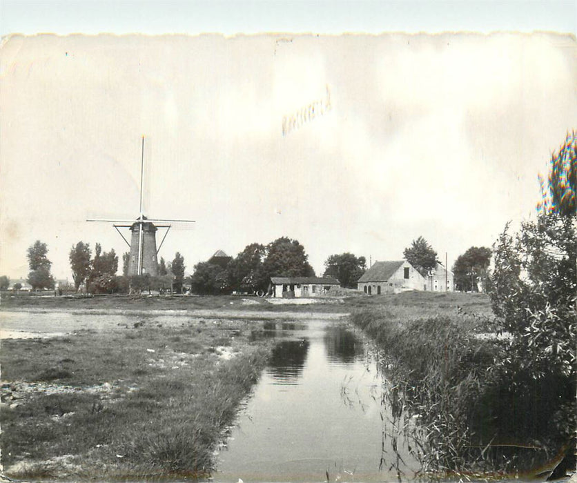 Schoondijke Molen met Kreek