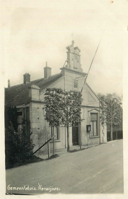 Herwijnen  Gemeentehuis