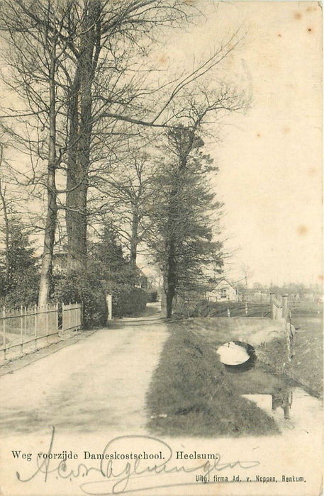 Heelsum Weg voorzijde Dameskostschool