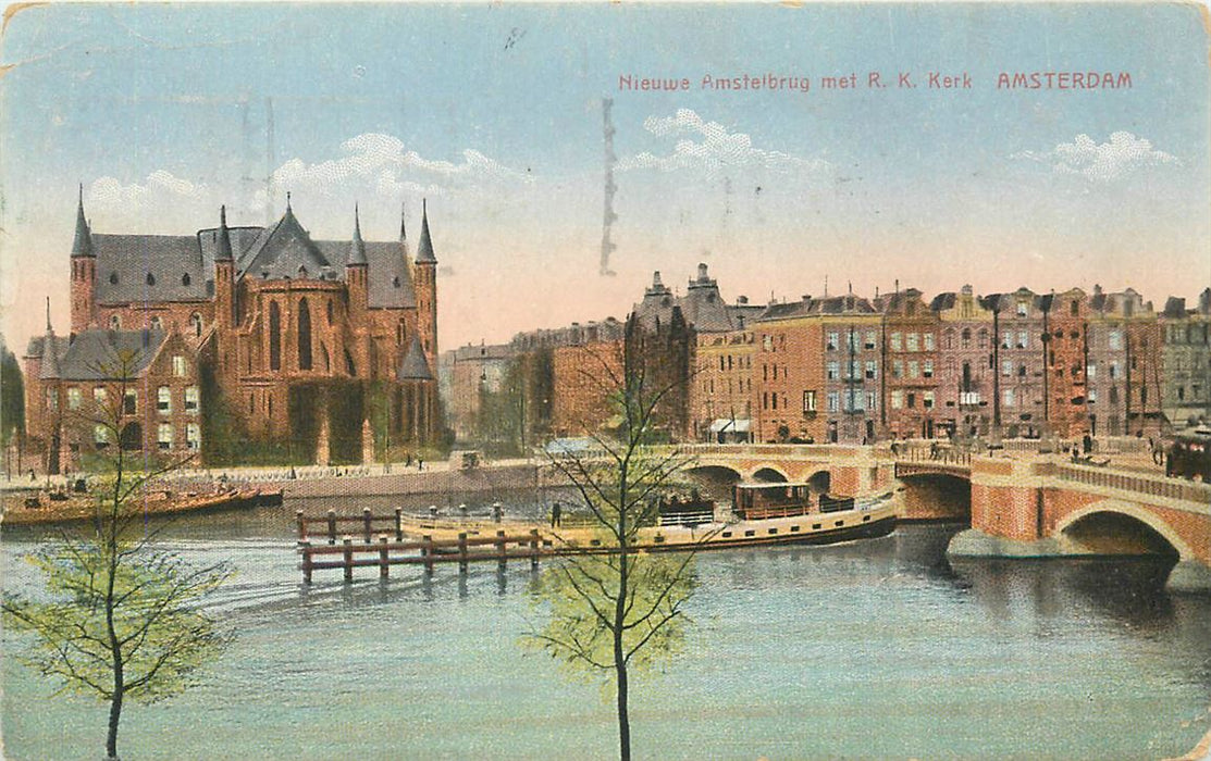 Amsterdam Nieuwe Amstelbrug met RK Kerk