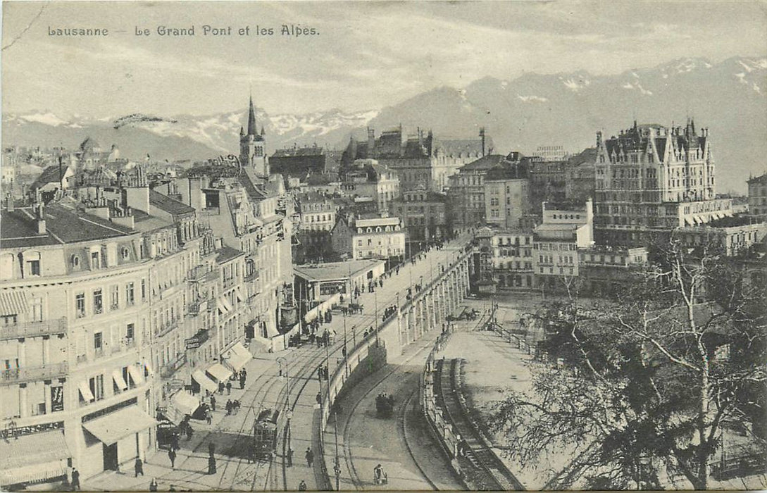 Lausanne Le Grand Pont et les Alpes