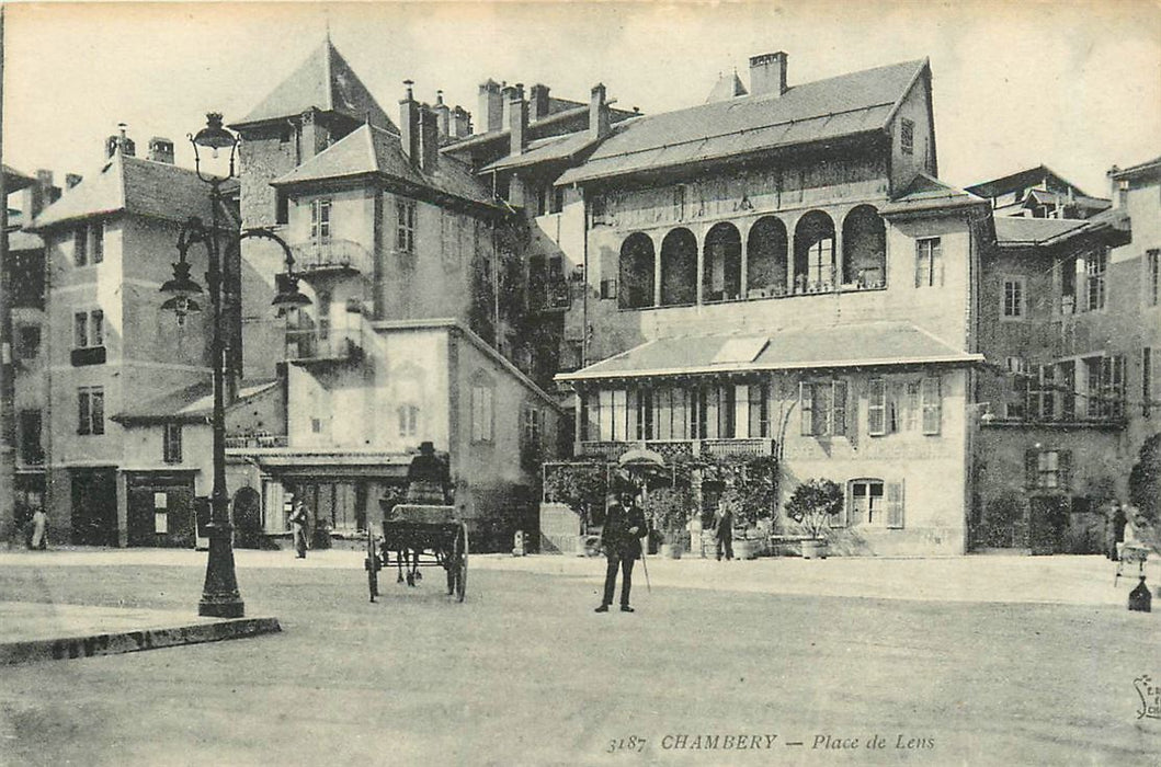 Chambery Place de Lens