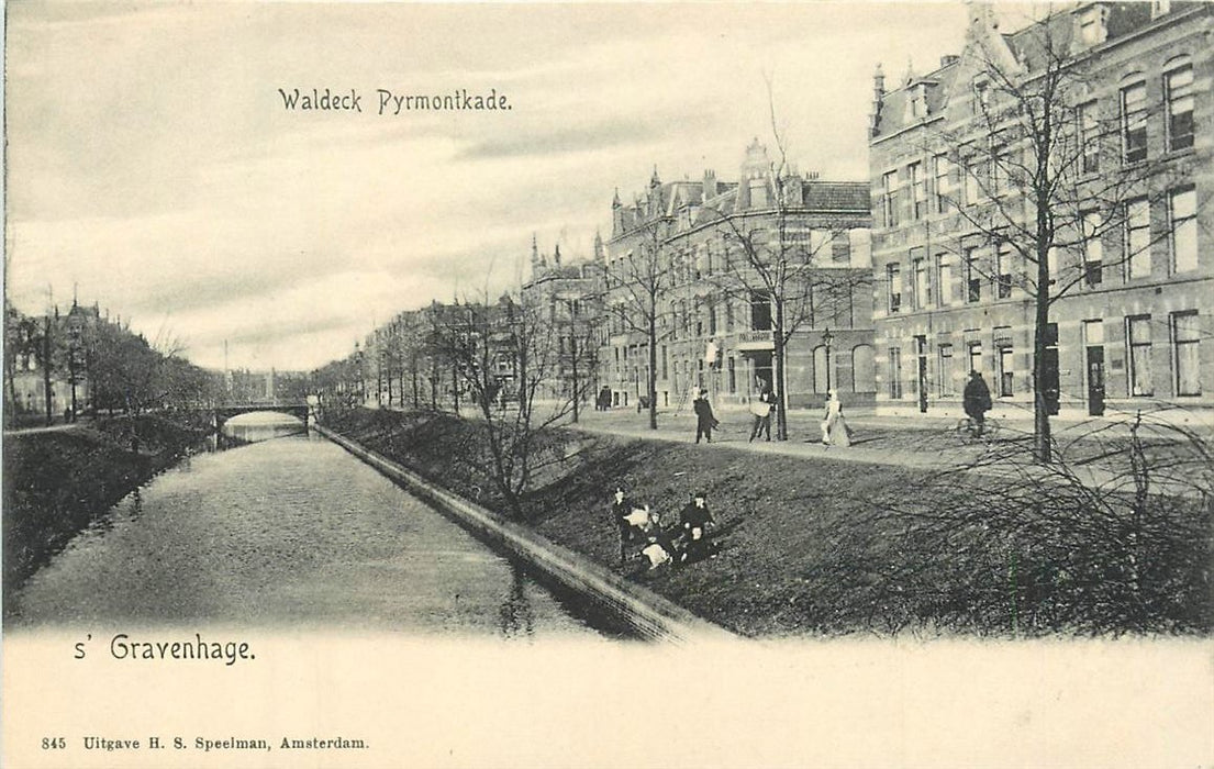 Den Haag  Waldeck Pyrmontkade