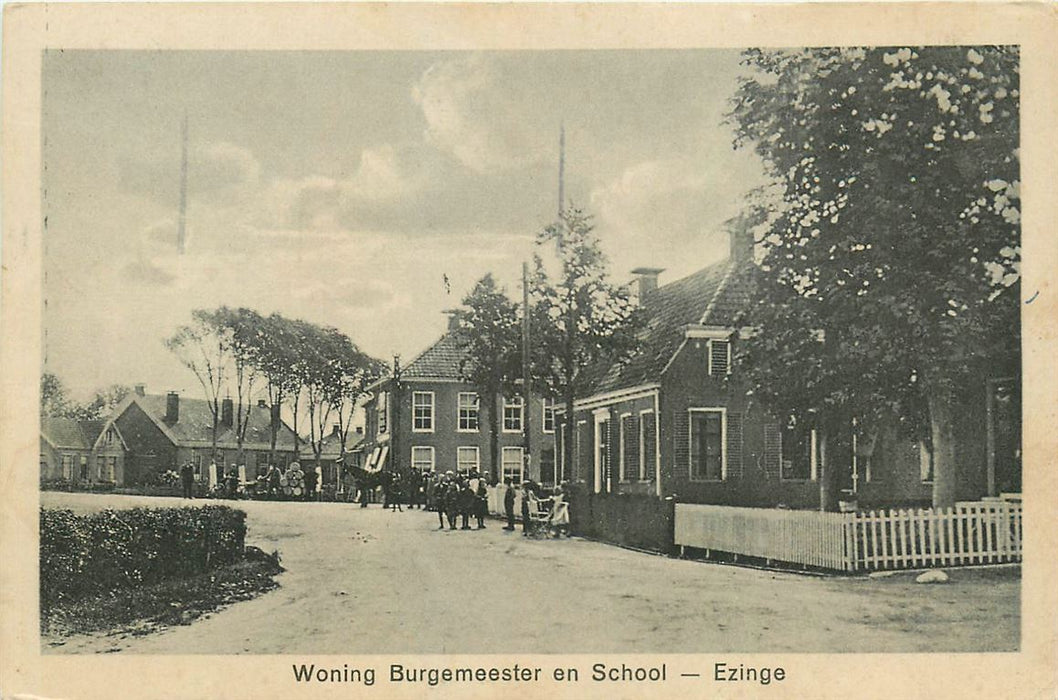 Ezinge Woning Burgemeester en School