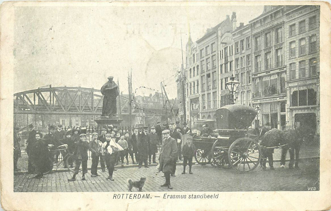 Rotterdam Erasmus Standbeeld