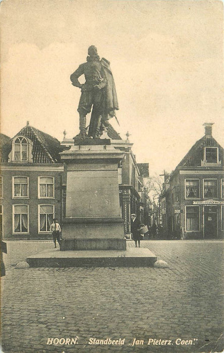 Hoorn Standbeeld JP Coen