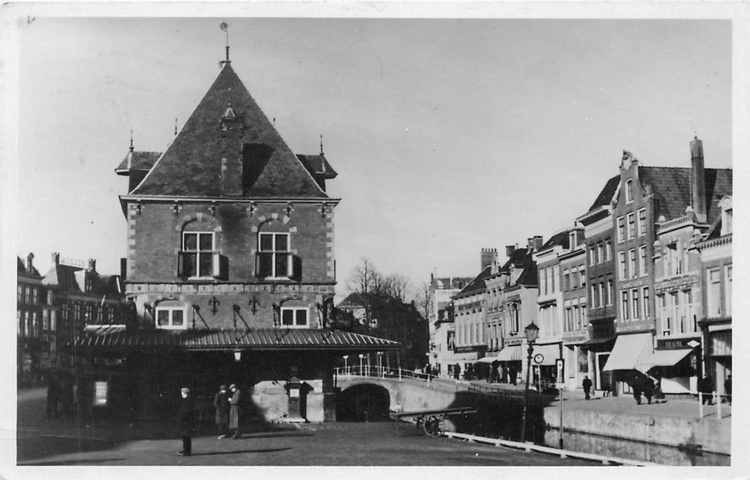 Leeuwarden Nieuwe Stad met Oude Waag