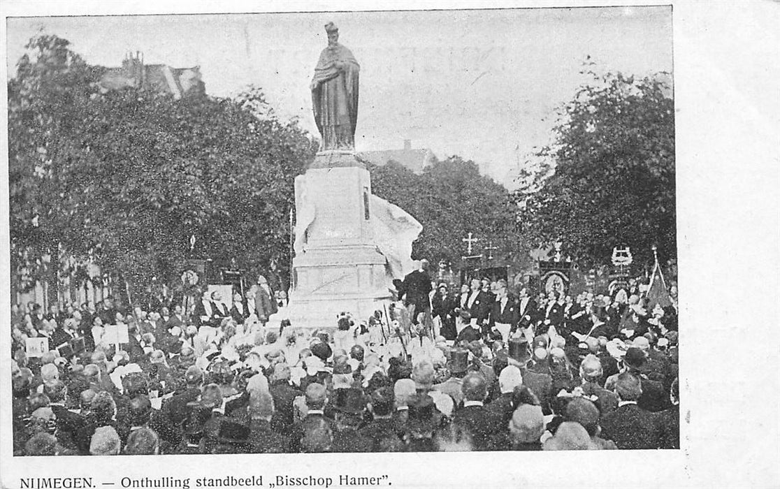 Nijmegen Onthulling Monument Hamer