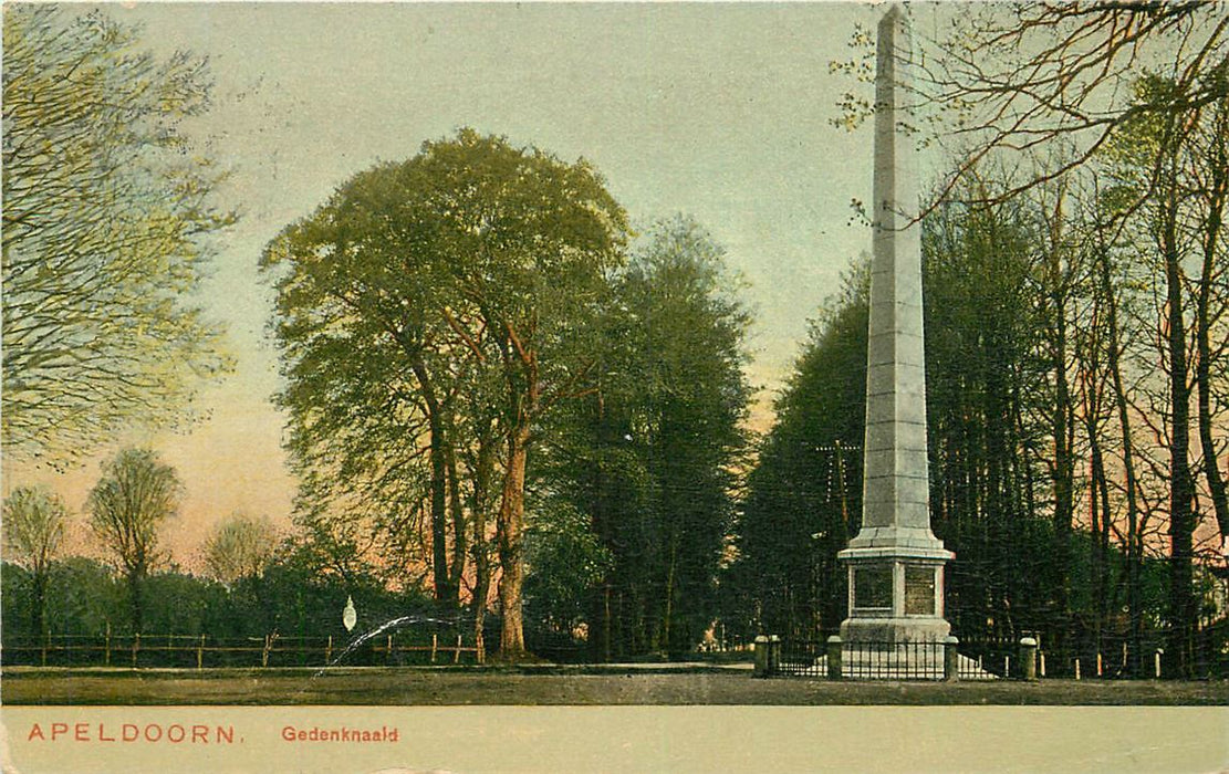 Apeldoorn Gedenknaald