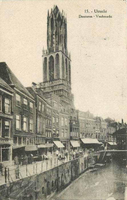 Utrecht Domtoren Vischmarkt