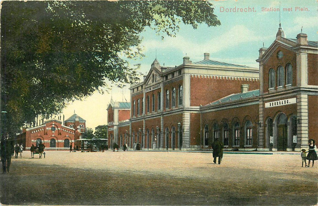 Dordrecht Station met Plein