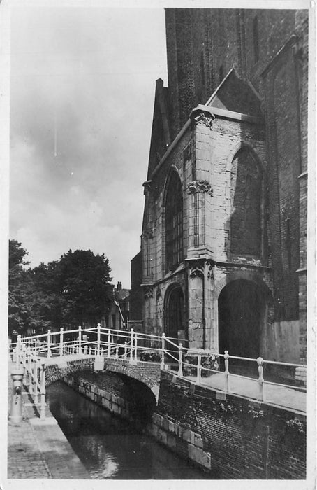 Delft Ingang Oude Kerk