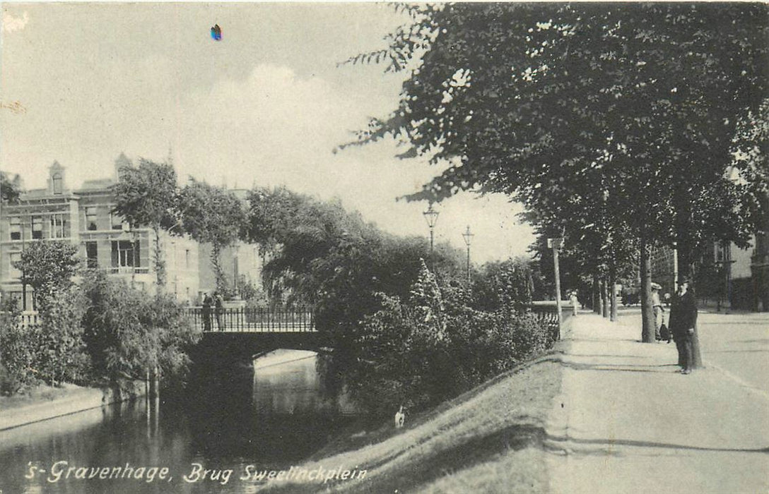 Den Haag Brug Sweelinckplein