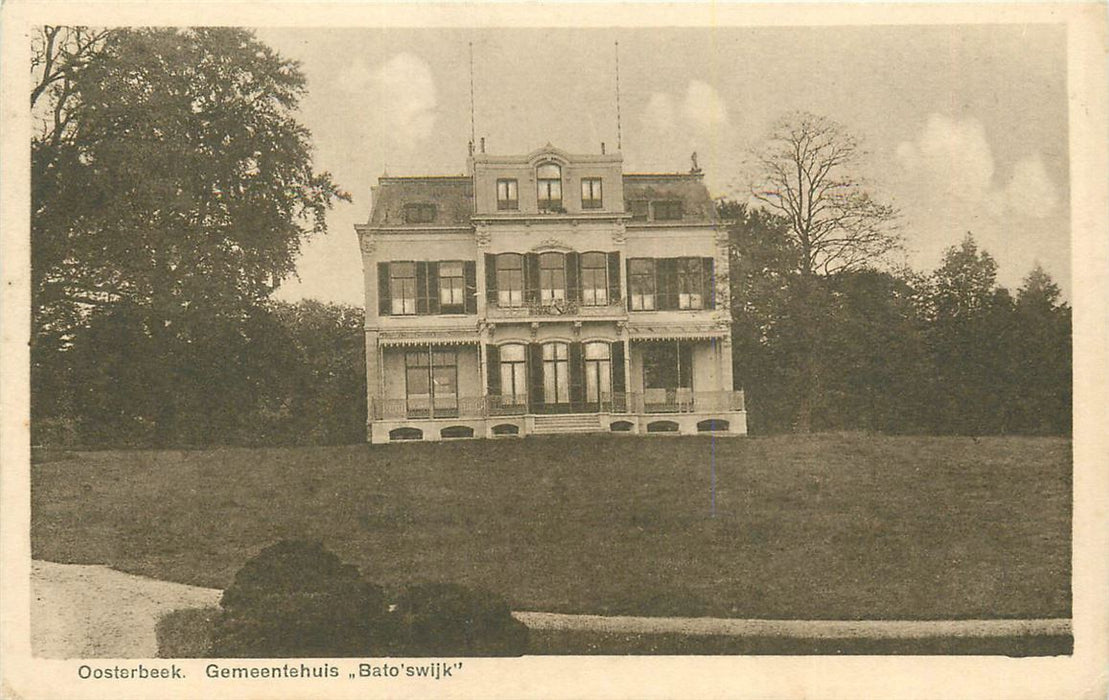 Oosterbeek Gemeentehuis Batoswijk