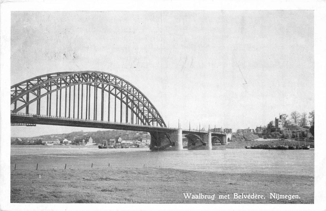 Nijmegen Waalbrug met Belvedere