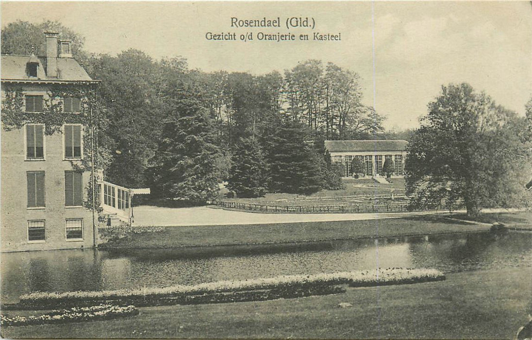 Rozendaal Gezicht od Oranjerie en Kasteel