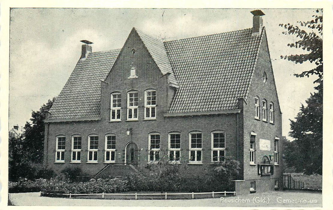 Beusichem Gemeentehuis