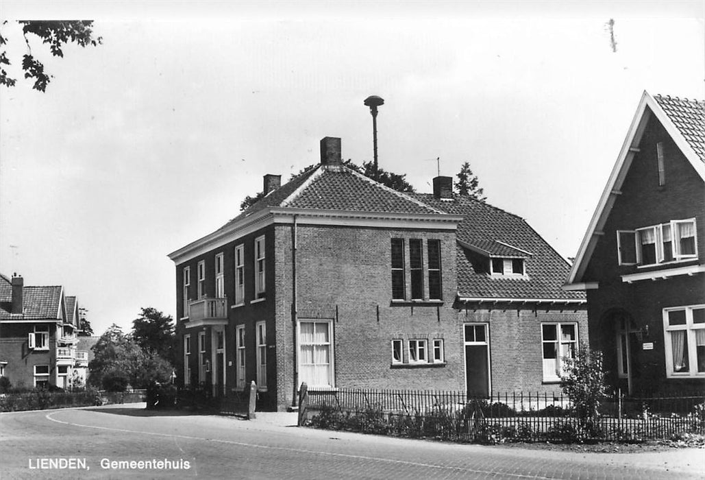 Lienden Gemeentehuis