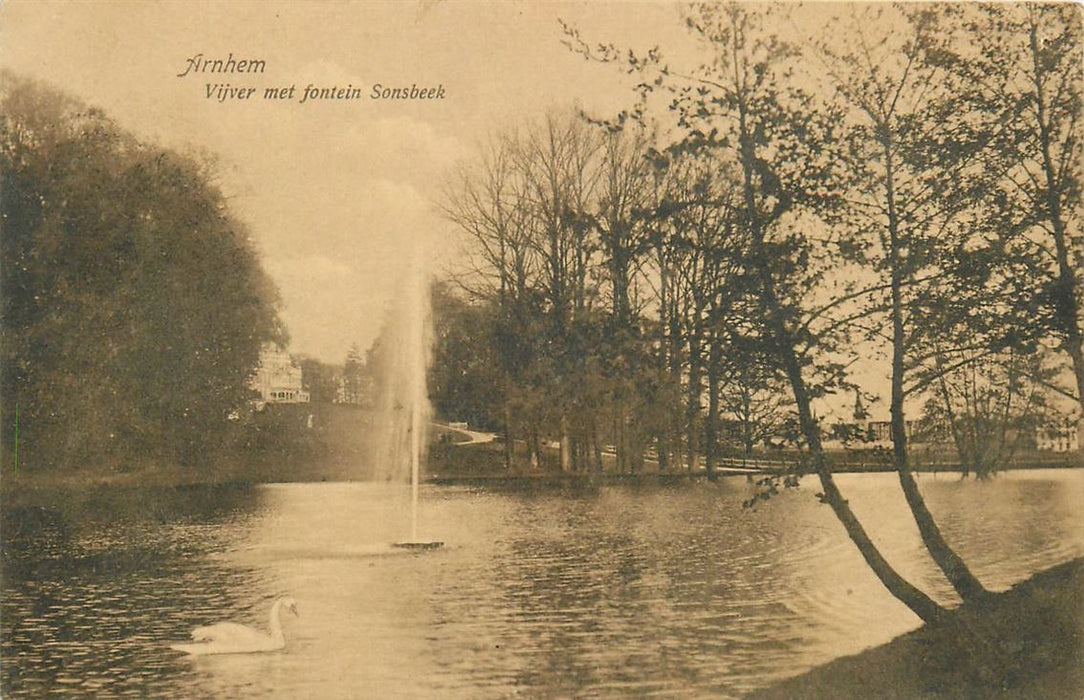 Arnhem Vijver met fontein Sonsbeek