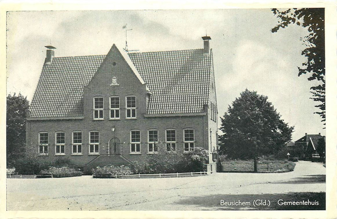 Beusichem Gemeentehuis