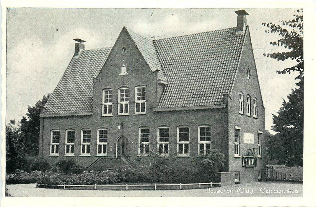 Beusichem Gemeentehuis