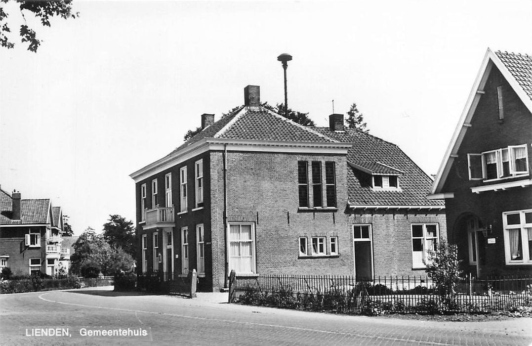 Lienden Gemeentehuis