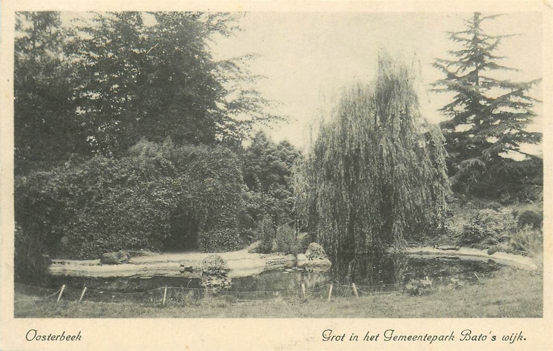 Oosterbeek Grot in het Gemeentepark Batos wijk