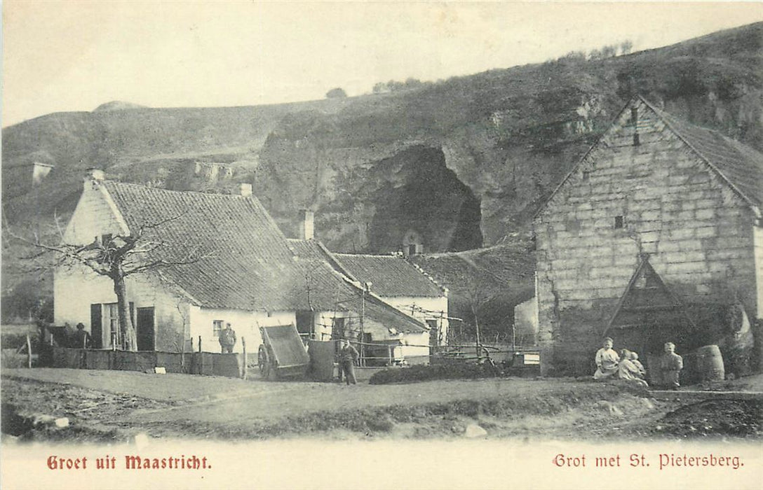 Maastricht Grot met St Pietersberg